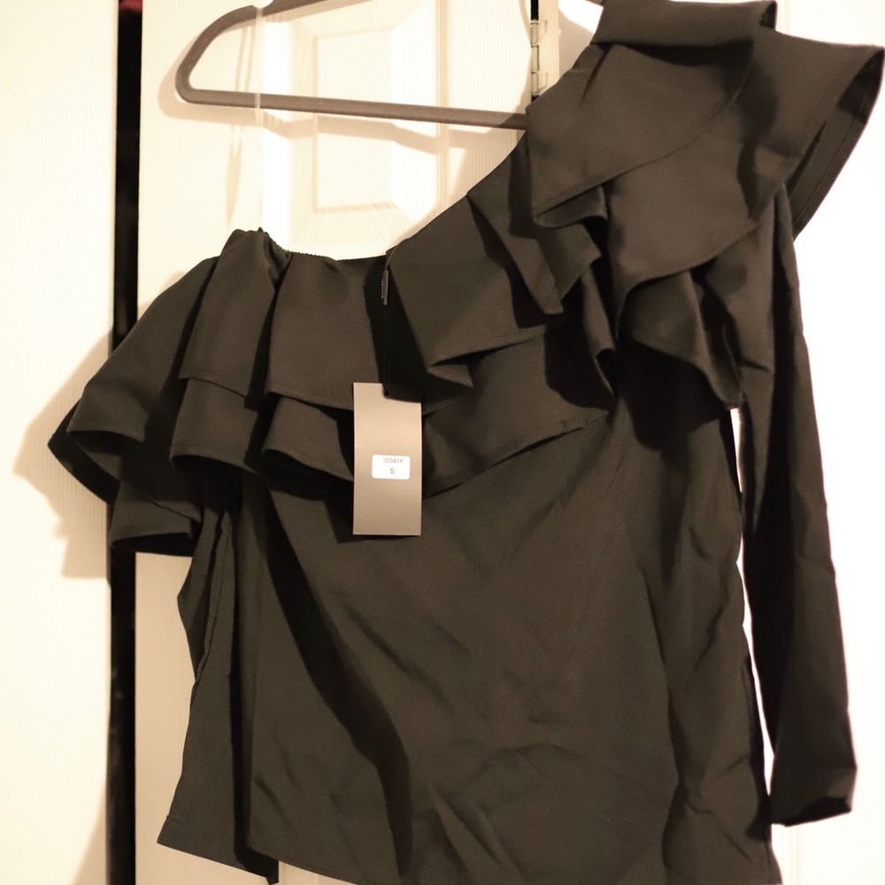One shoulder ruffle top - Picture 3 of 4